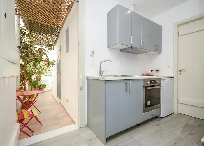 Depis Naxos Apartman *