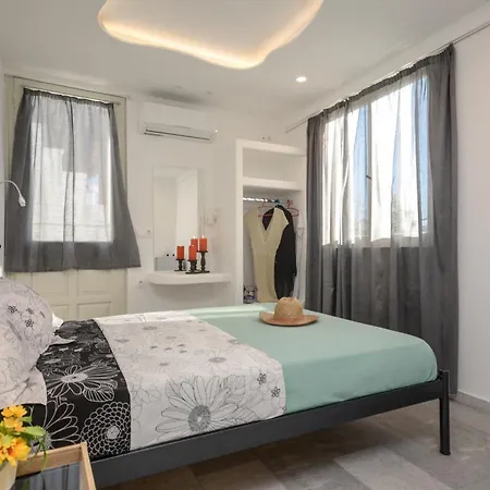 Depis Naxos * Naxos City